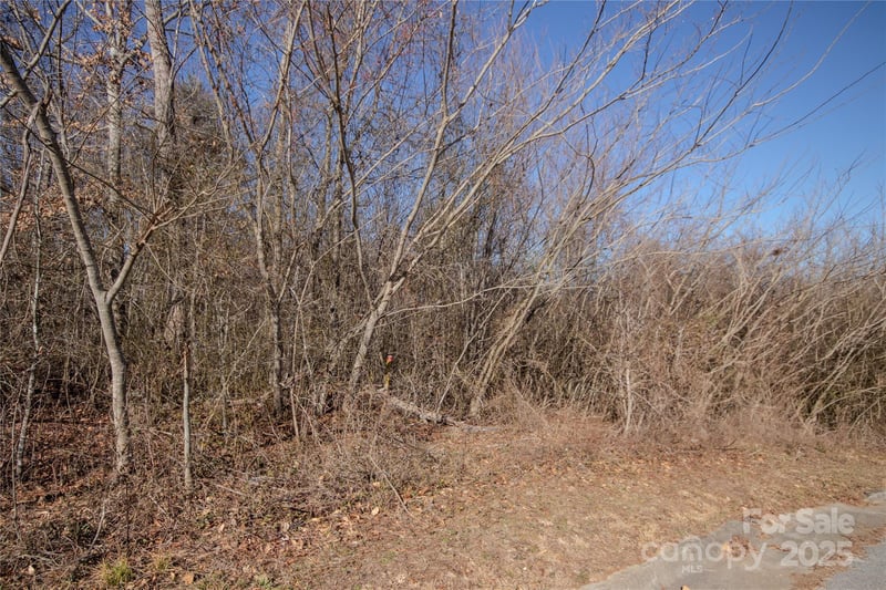 740 Chatsworth Cir #18, Lenoir, NC 28645