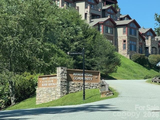 49 Ben Lippen School Rd #2/PH1A, Asheville, NC 28806