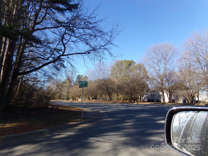 5514 Grafton Pl, Charlotte, NC 28212