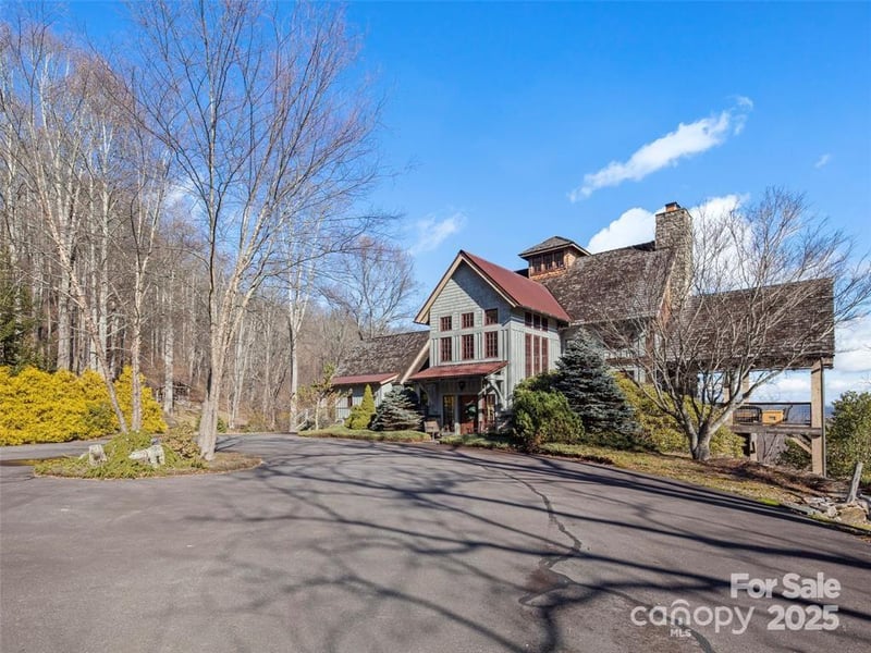 534 Kendal Dr #20, Leicester, NC 28748