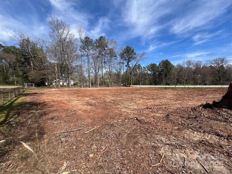Charlotte Hw, Lancaster, SC 29720