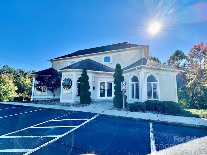 3739 Hickory Blvd, Hudson, NC 28638