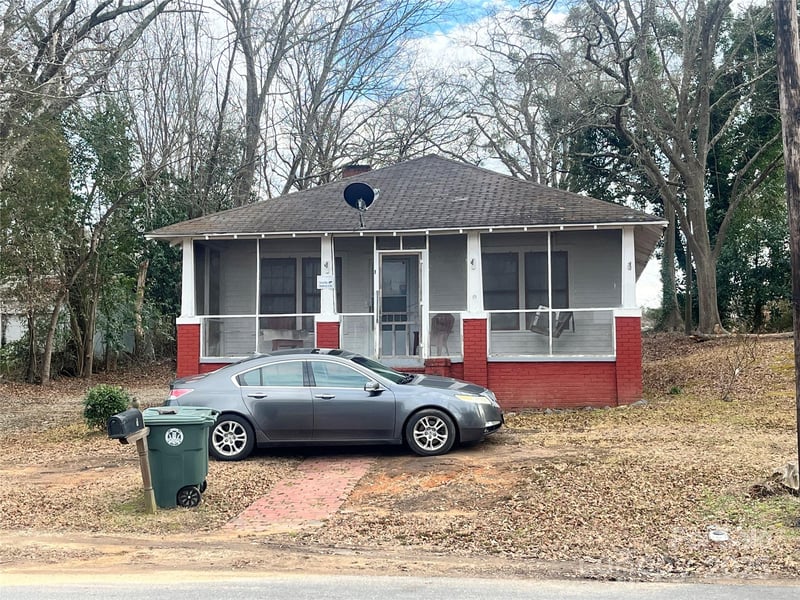 1 Catawba Ave, Great Falls, SC 29055
