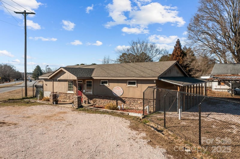 814 Mills Dr, Landis, NC 28088
