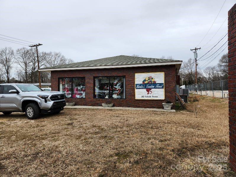 182 Saluda St, Chester, SC 29706
