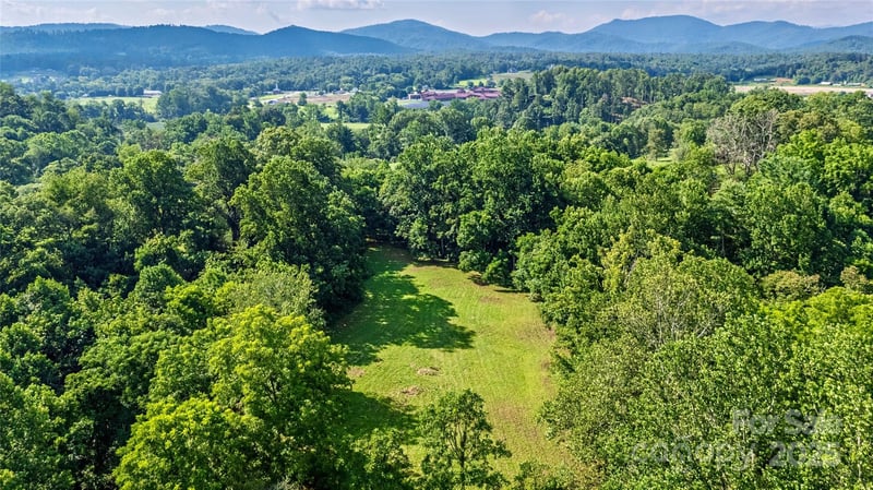 99999 Burney Mountain Rd, Fletcher, NC 28732