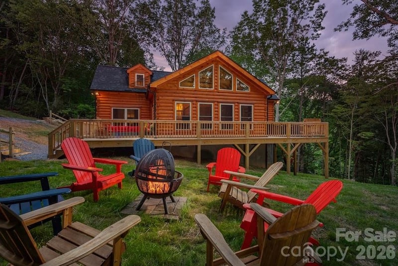 6769 Flat Top Mountain Rd, Fairview, NC 28730