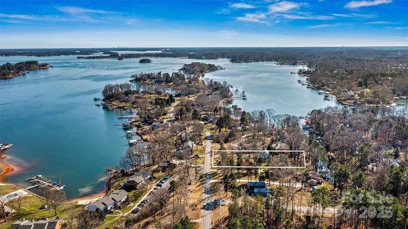 3995 Burton Ln, Denver, NC 28037