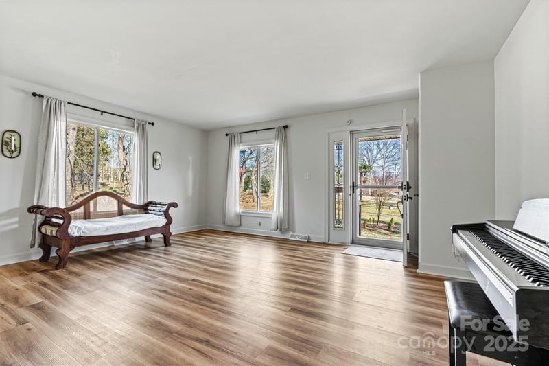 3995 Burton Ln, Denver, NC 28037