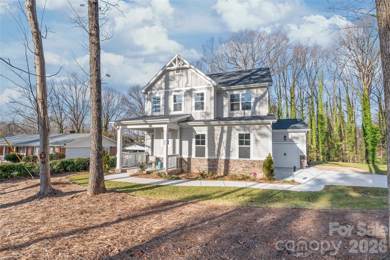 553 Lowrance Ave, Mooresville, NC 28115