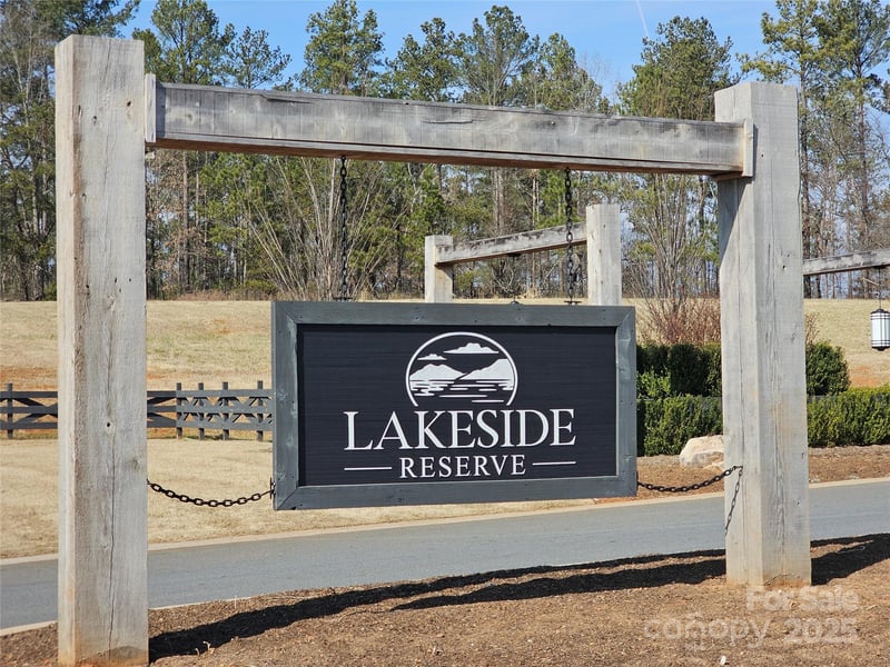 3318 Pyramid Peak Trl #212, Connelly Springs, NC 28612