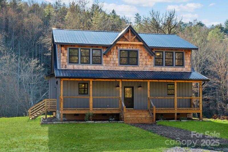 124 Light Waters Dr, Cullowhee, NC 28723