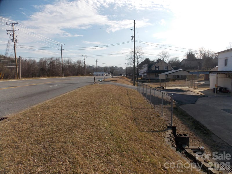 1317 -1319 Main St, Lenoir, NC 28645