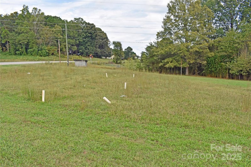 3624 Hickory Lincolnton Hw, Newton, NC 28658