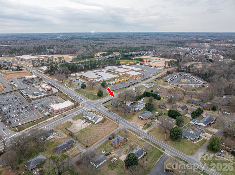 816 South Point Rd, Belmont, NC 28012