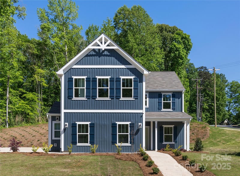 1402 Richmond Dr #1, Lowell, NC 28098