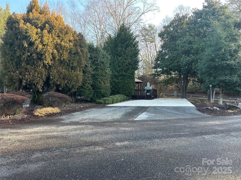 109 Cornell Cir #109, Lake Lure, NC 28746