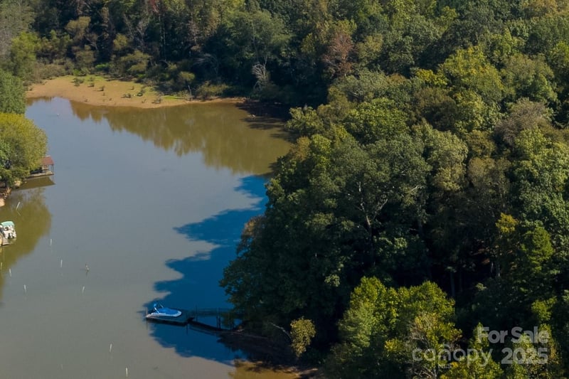 Carriage Rd, Statesville, NC 28677