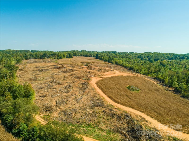 Carriage Rd, Statesville, NC 28677