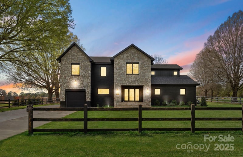 1575 Shinnville Rd, Cleveland, NC 27013