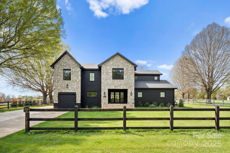 1575 Shinnville Rd, Cleveland, NC 27013