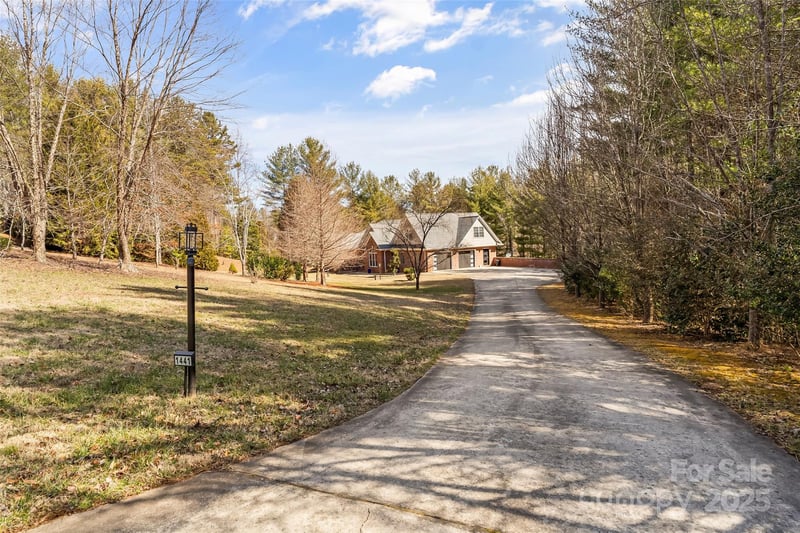 1441 Southpointe Dr #249, Morganton, NC 28655
