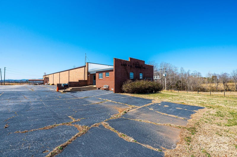 6949 Old Shelby Rd, Vale, NC 28168