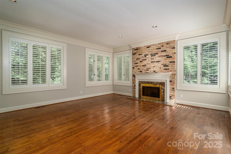 1816 Country Garden Dr, Shelby, NC 28150