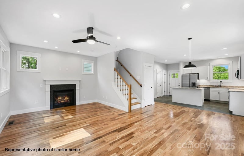 35 Loblolly Ln, Asheville, NC 28803