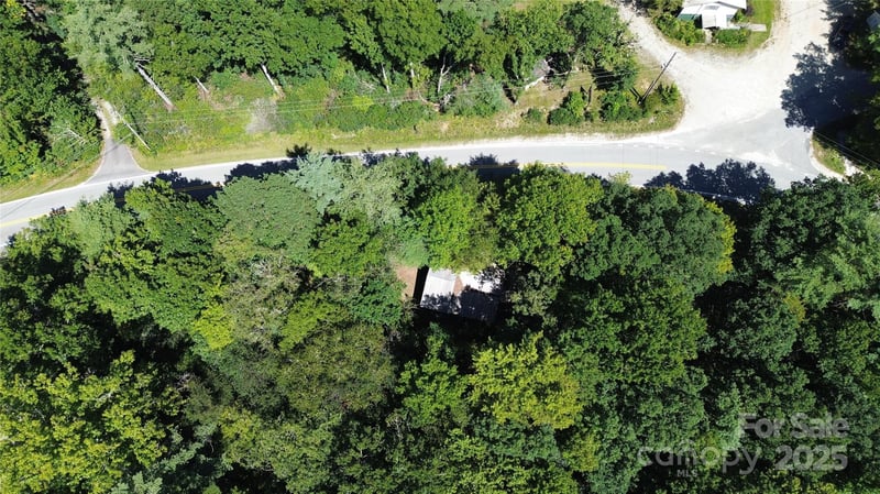 142 Whitewater Rd, Sapphire, NC 28774