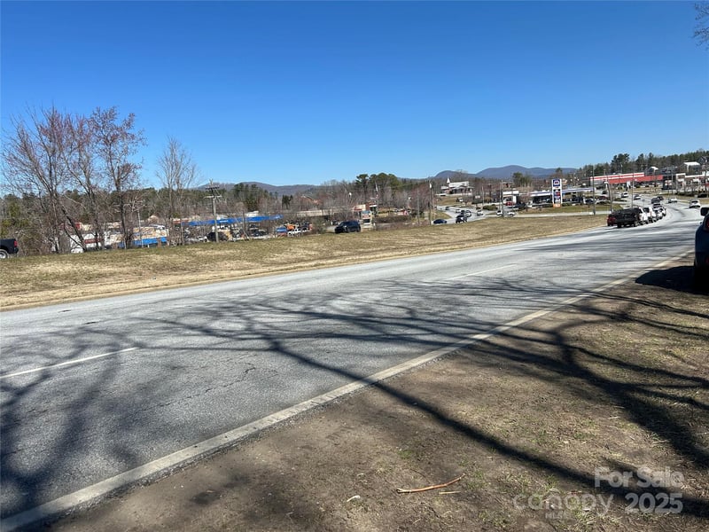 Us 64 Hw, Hendersonville, NC 28792