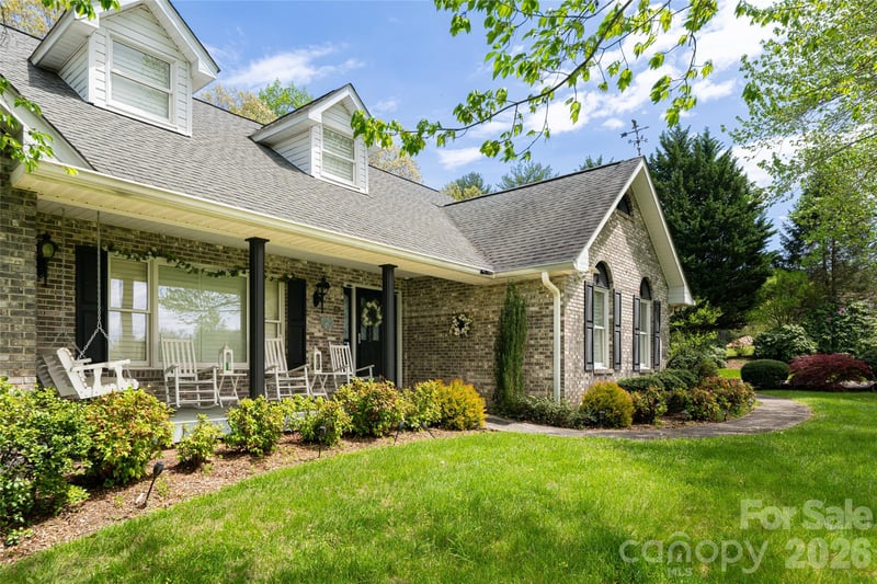 22 Moon Wood Trl, Asheville, NC 28806