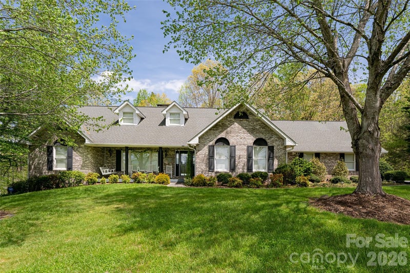 22 Moon Wood Trl, Asheville, NC 28806