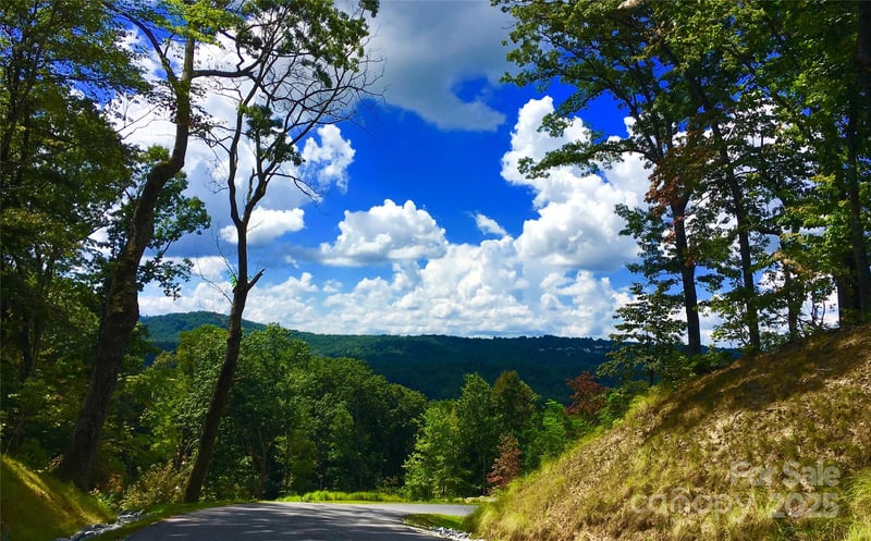 83 Curtain Bluff #r6, Hendersonville, NC 28791
