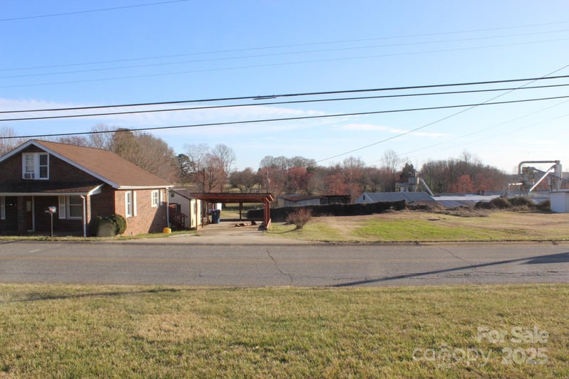 410 Cole Campbell Rd, Taylorsville, NC 28681