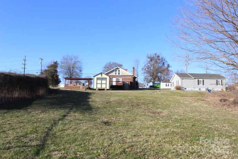 410 Cole Campbell Rd, Taylorsville, NC 28681