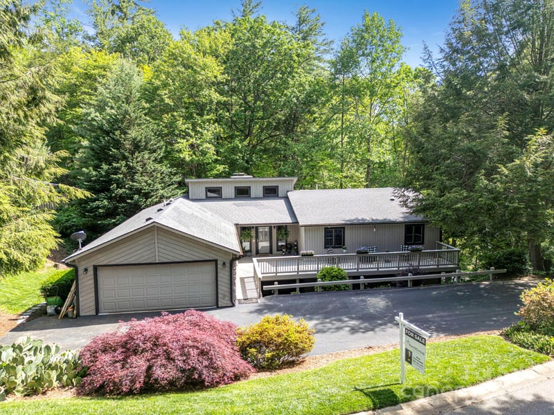 97 Ballantree Dr, Asheville, NC 28803