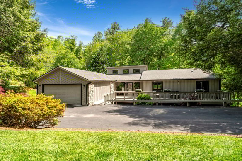 97 Ballantree Dr, Asheville, NC 28803