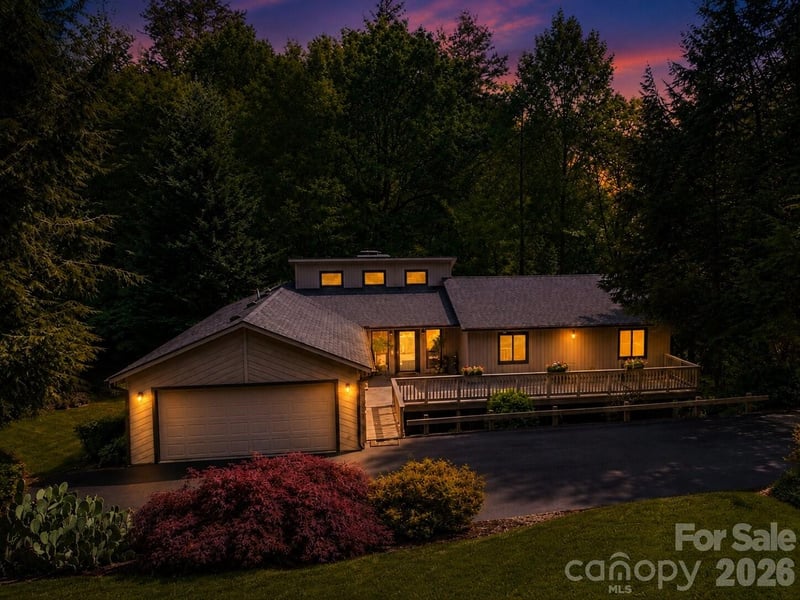 97 Ballantree Dr, Asheville, NC 28803
