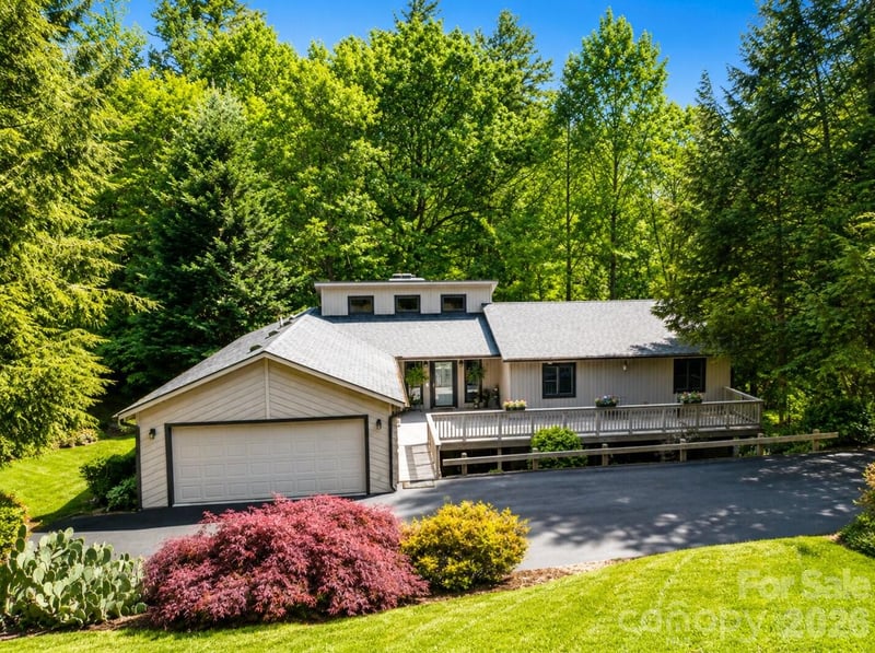 97 Ballantree Dr, Asheville, NC 28803