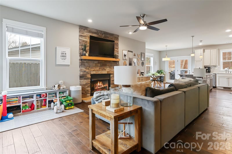 123 Arline Henry Way, Asheville, NC 28806