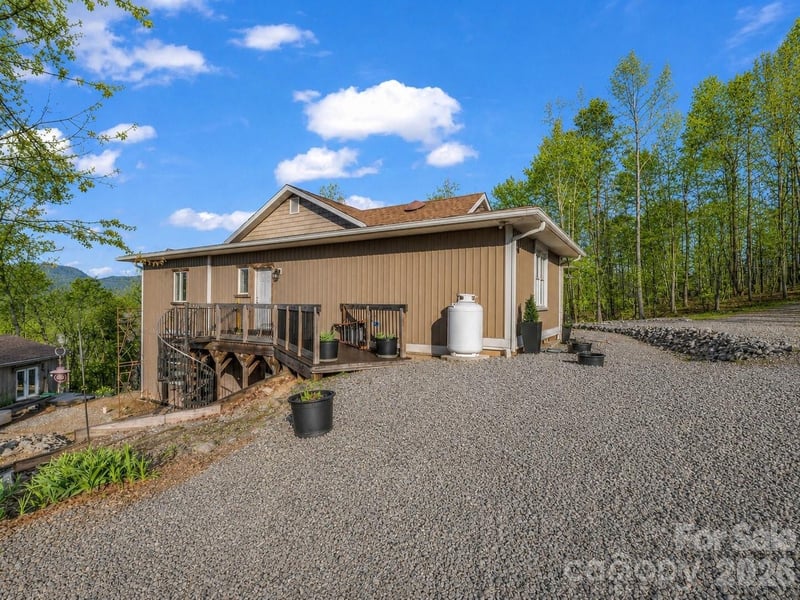 261 Boland Dr, Lake Lure, NC 28746