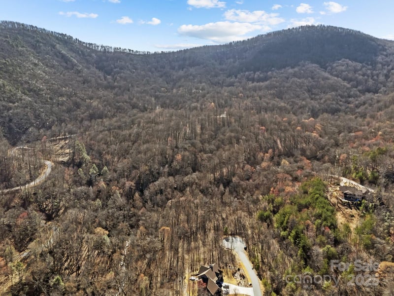 000 Stafford Ln #2065, Mill Spring, NC 28756