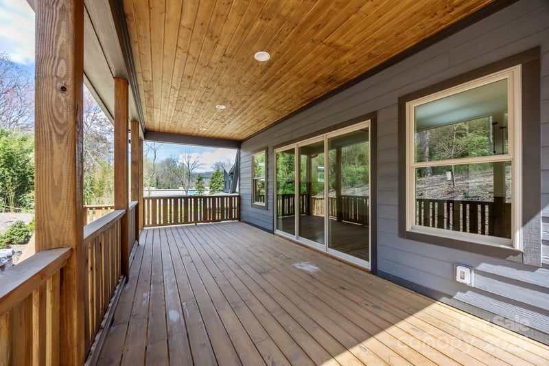 91 Glendale Ave, Asheville, NC 28803