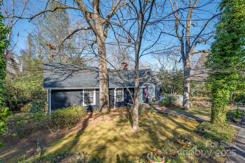 45 Pine Crest Ln, Tryon, NC 28782