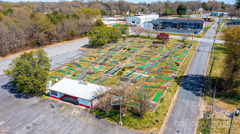 533 7th Avenue Pl, Hickory, NC 28602