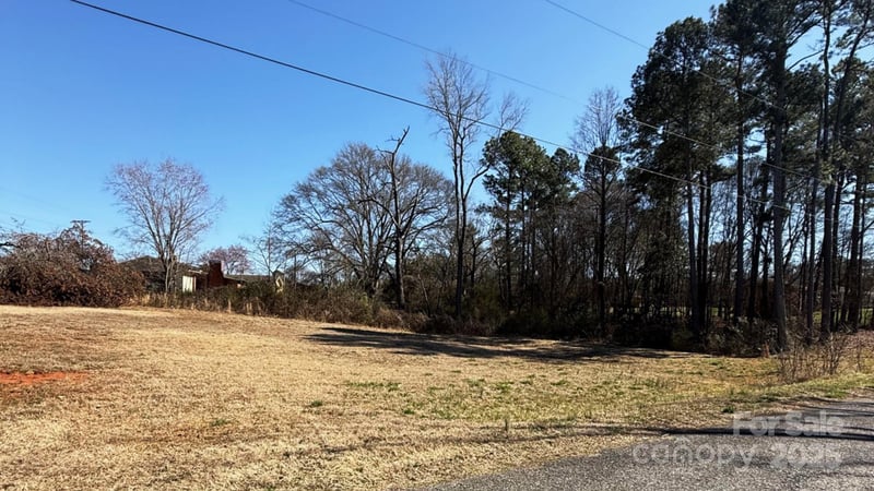 1302 Earl Rd, Shelby, NC 28152