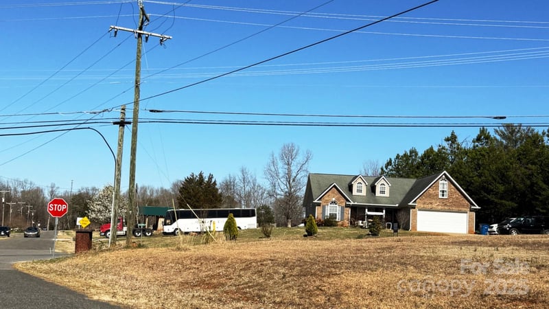 1302 Earl Rd, Shelby, NC 28152