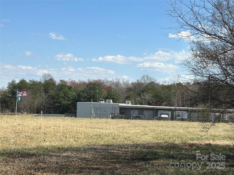 1350 Rock Barn Rd, Conover, NC 28613