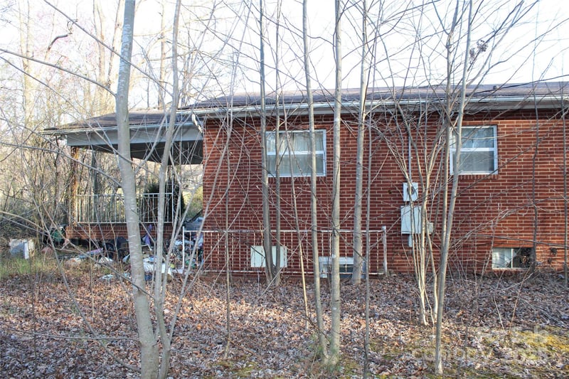 3240 Vashti Rd, Taylorsville, NC 28681